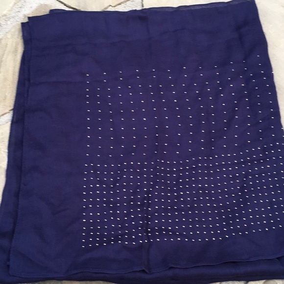 Navy blue scarf - Picture 1 of 4